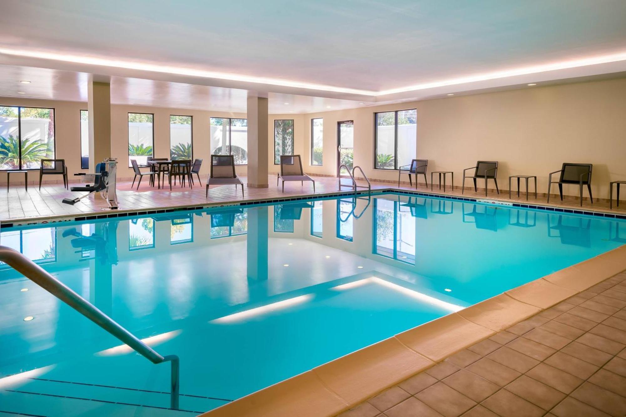 Courtyard Tallahassee North/I-10 Capital Circle מראה חיצוני תמונה